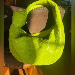 Bottega Veneta Neon Green kiwi Woven Hobo Bag. NWT